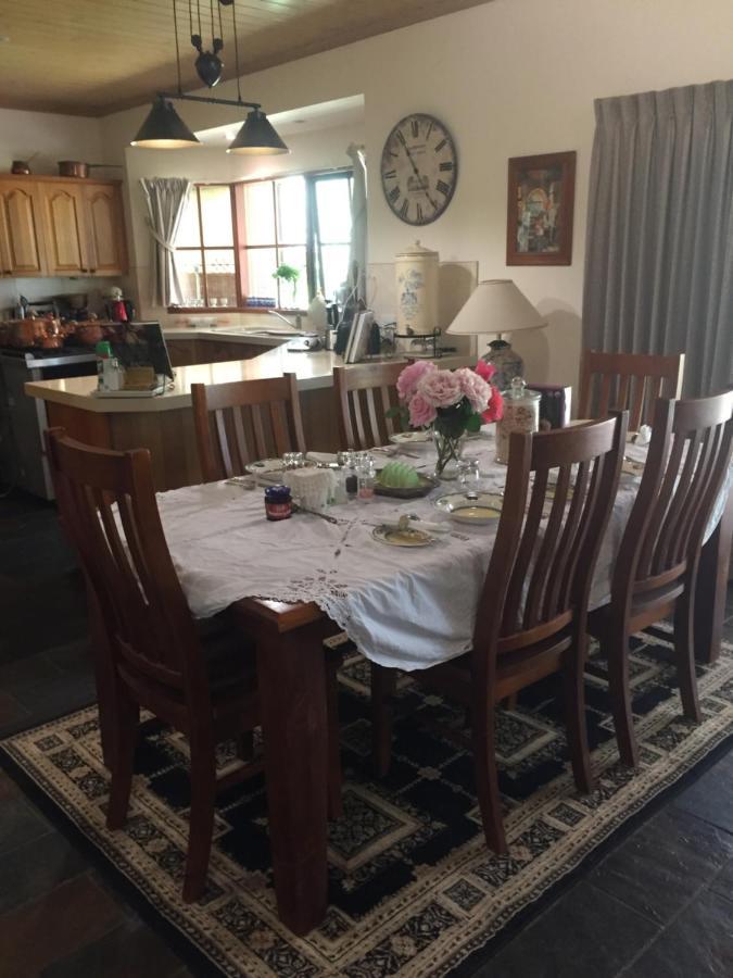 Somerville Sherwood Park Bed And Breakfast מראה חיצוני תמונה