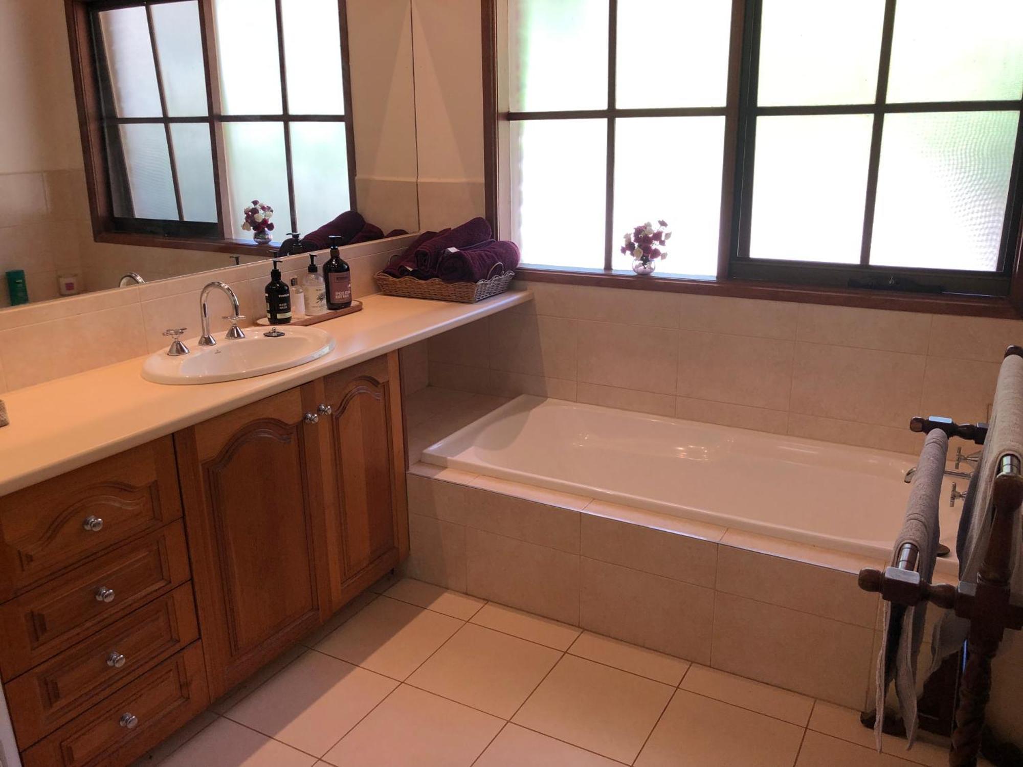 Somerville Sherwood Park Bed And Breakfast מראה חיצוני תמונה